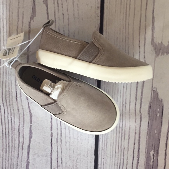 Old Navy slip on sneakers - Picture 2 of 5